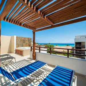  Holiday home Beachfront Penthouse With 3 Bedrooms & Ocean View - Nubes Mexico